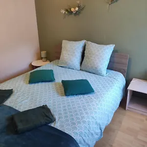 https://natacha-demeyere.midi-pyreneeshotels.com